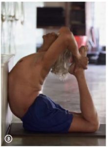 a-day-in-the-life-of-the-guru-yoga-iyengar-3