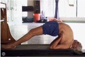 a-day-in-the-life-of-the-guru-yoga-iyengar-7